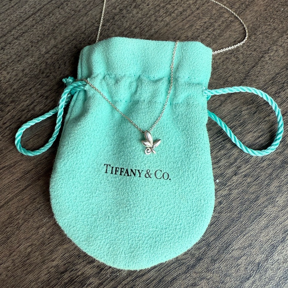 Tiffany & Co. Paloma Picasso Olive Leaf Necklace